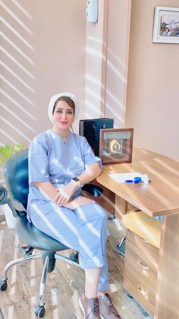متخصص جراحی زیبایی زنان و زایمان